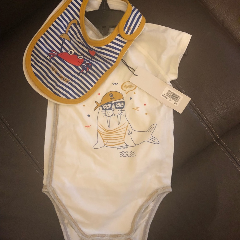 Little Marc Jacobs’s onesie and bib set